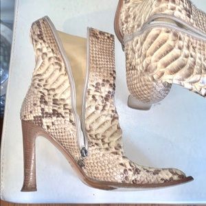 Real Reptile ,ankle boots made in Italy